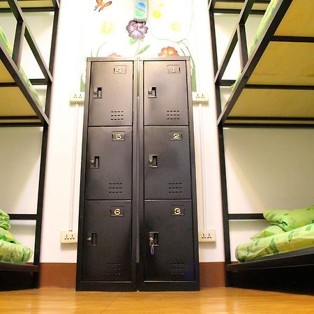 Big Bear Hostel Jiaxin Екстер'єр фото