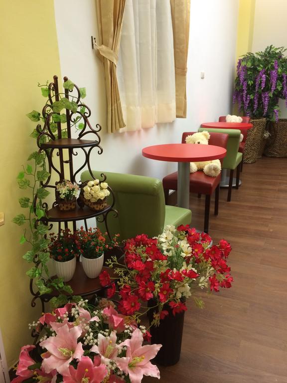 Big Bear Hostel Jiaxin Екстер'єр фото