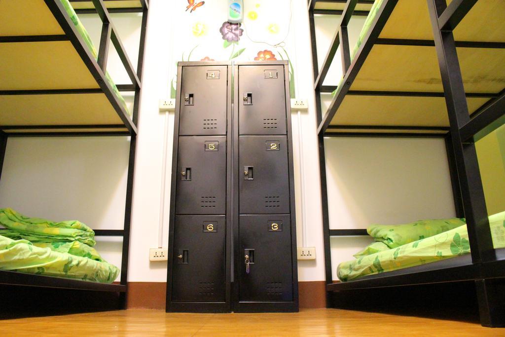 Big Bear Hostel Jiaxin Екстер'єр фото